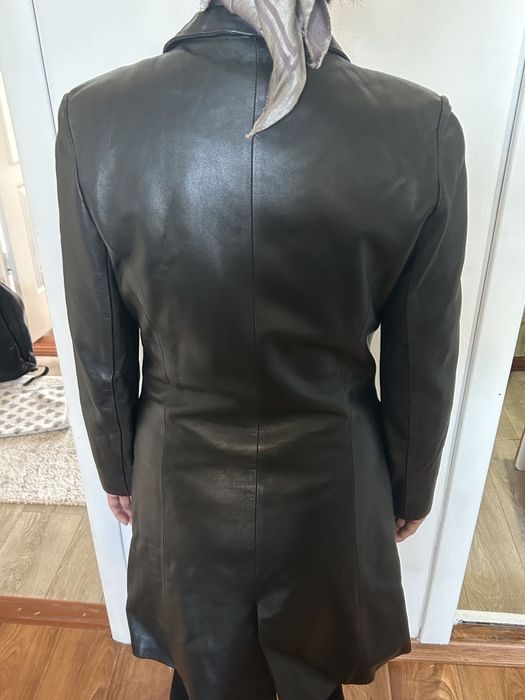 Винтажный кожаный плащ