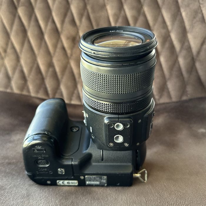 Sony sybershot DSC f828