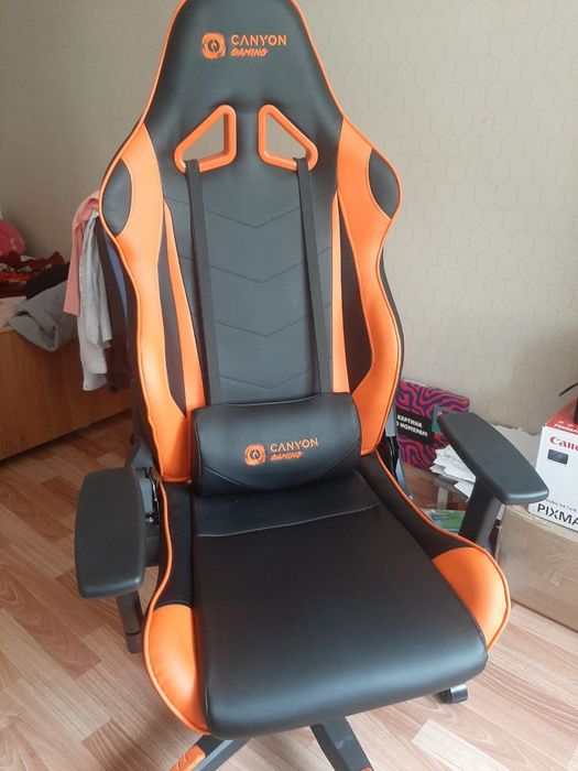 Продам Игровои кресло Canyon Gaming