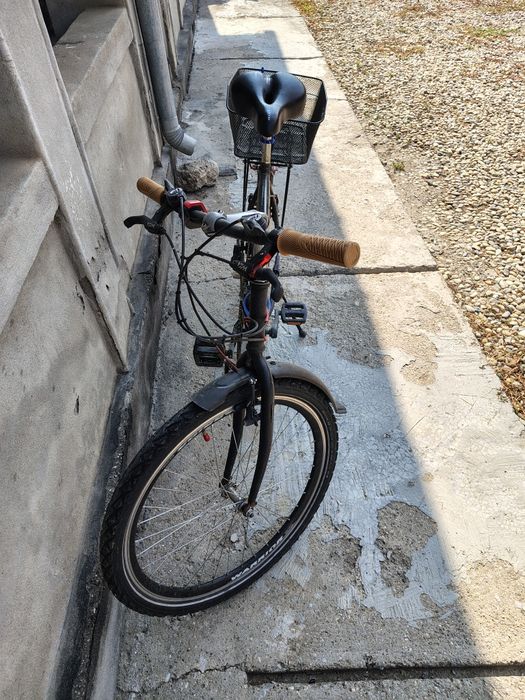 Vând bicicleta BMX
