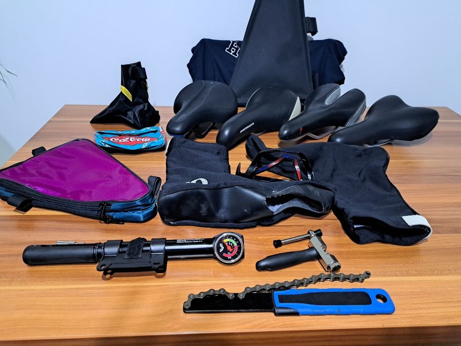 Piese accesorii/ chei bicicletă