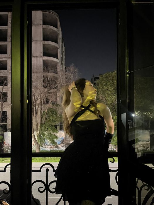 блестящее платье короткое