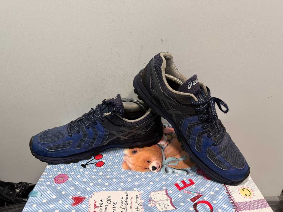 ASICS Gel Fujiattack 5''оригинални маратонки 45 номер