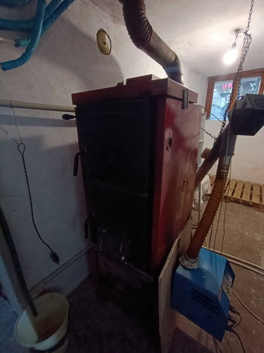 Продавам котел Виадрус