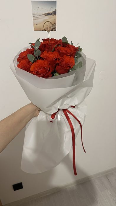 Букет из красных роз