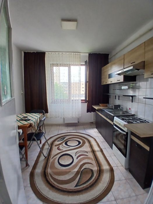 De închiriat: Garsonieră confort 1, 43m², complet mobilată și utilată – Centrală Proprie