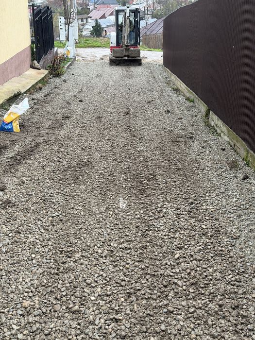 Tranaport Nisip/Sort/Balastru si Pamant,sort mixt pentru alei/parcari