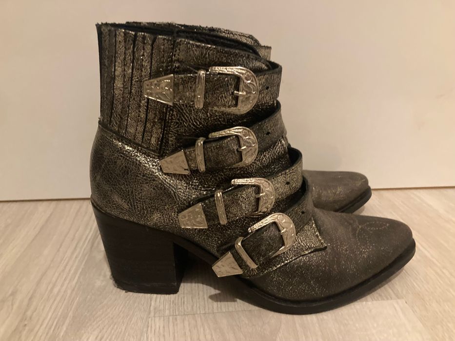 Пролетни боти в цвят състарено сребро, в гръндж стил, размер 38