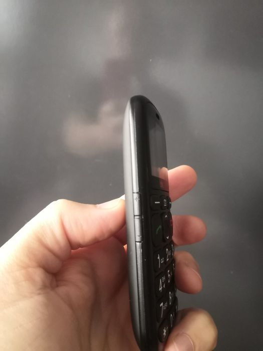 Телефон за възрастни, две сим карти