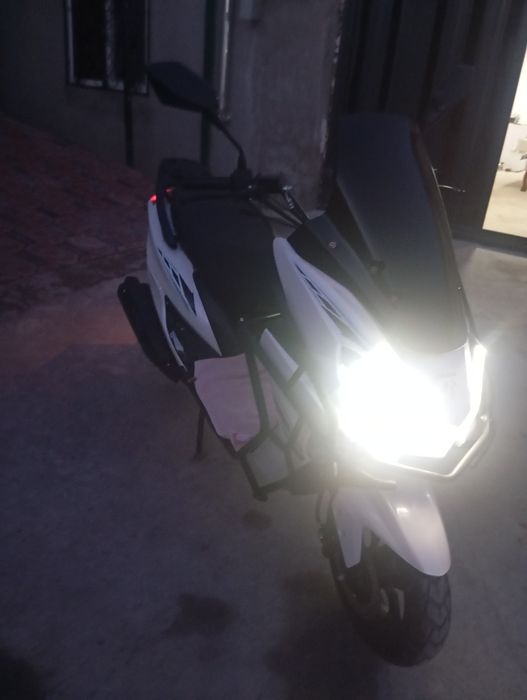 Skuter sotiladi yangi