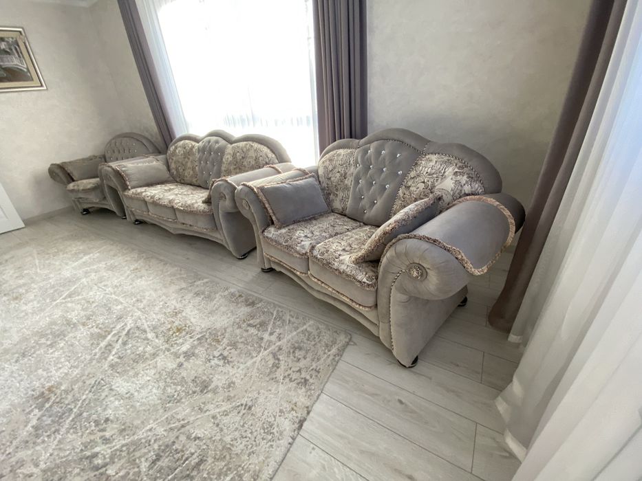 Даван с двумя креслами