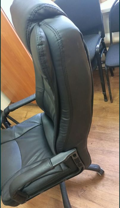 Продам офисное кресло