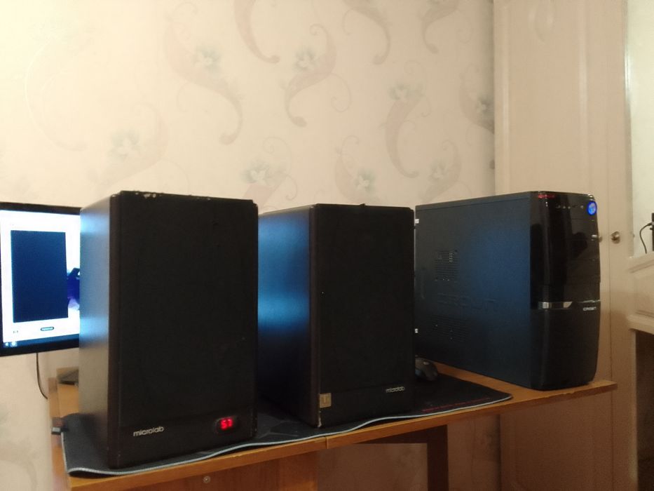 Колонки для компьютера AUX и PC