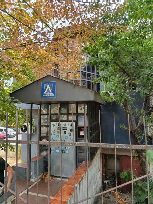 Продавам търговски обект