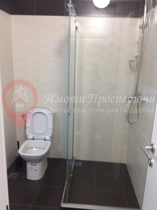 Дава се под наем Тристаен апартамент в София, Гоце Делчев - 116 кв.м за 1000 € - Снимка #11