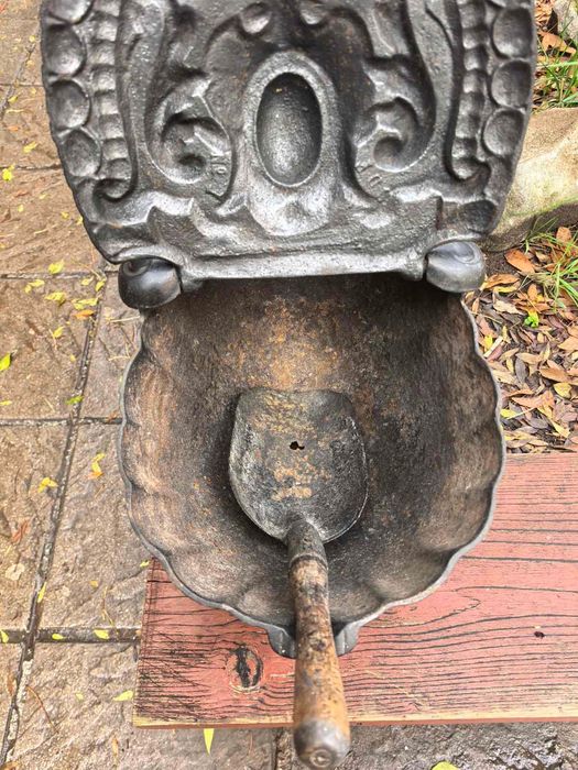 Античен бароков мангал, печка, чугун