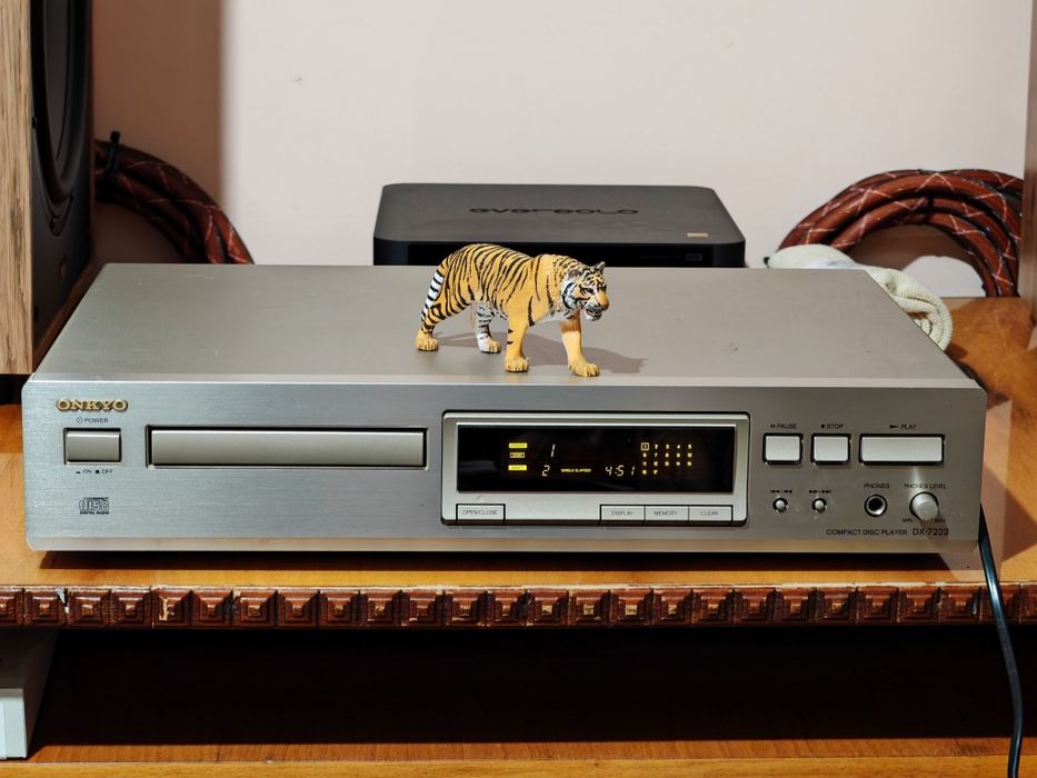 Onkyo DX-7222. Top cd player. Date tehnice mari. Preț fix !