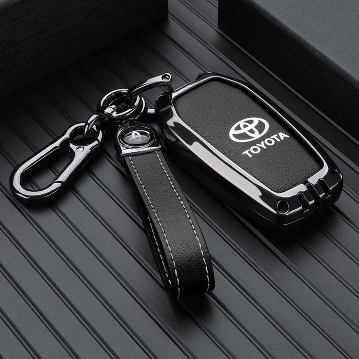 Чехол пульта (смарт ключ) Toyota все новые модели