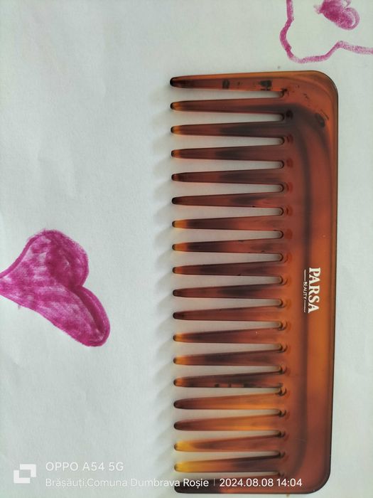 pieptene parsa pentru descurcat parul, 3 lei și sandale mărimea 31.