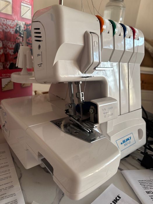 Juki MO-4S Overlock Completă (cutie și accesorii) ca noua