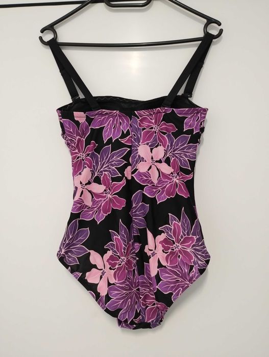 Costum de baie Mărimea 38
