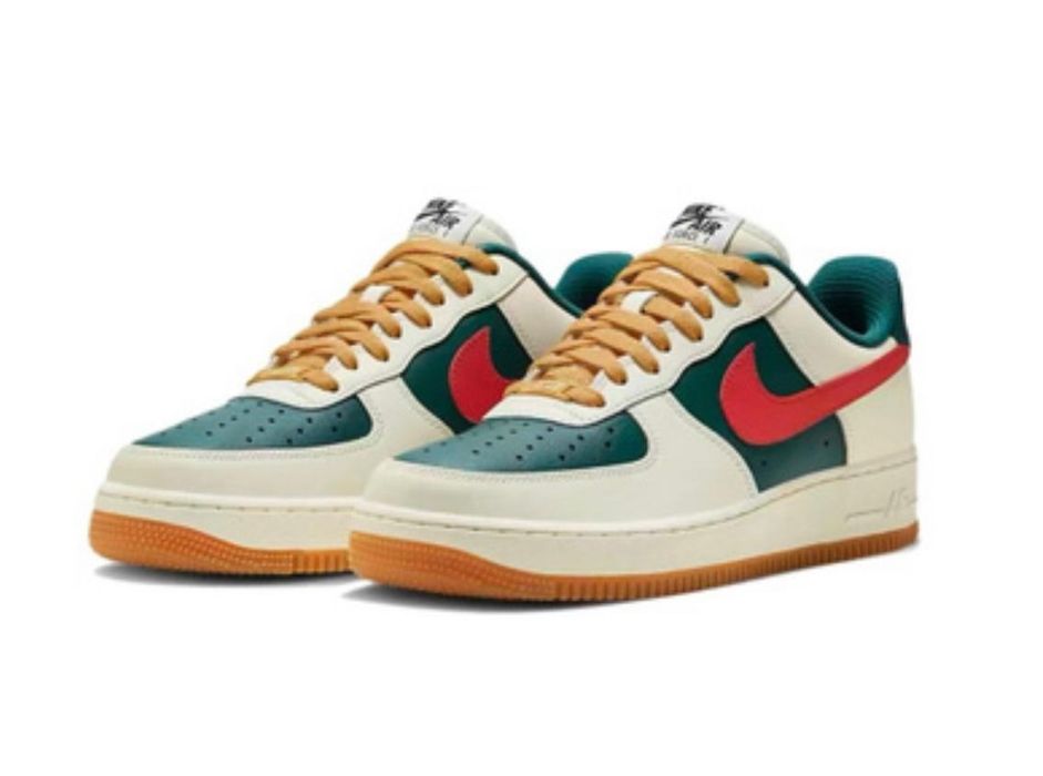 Кроссовки Nike Air Force