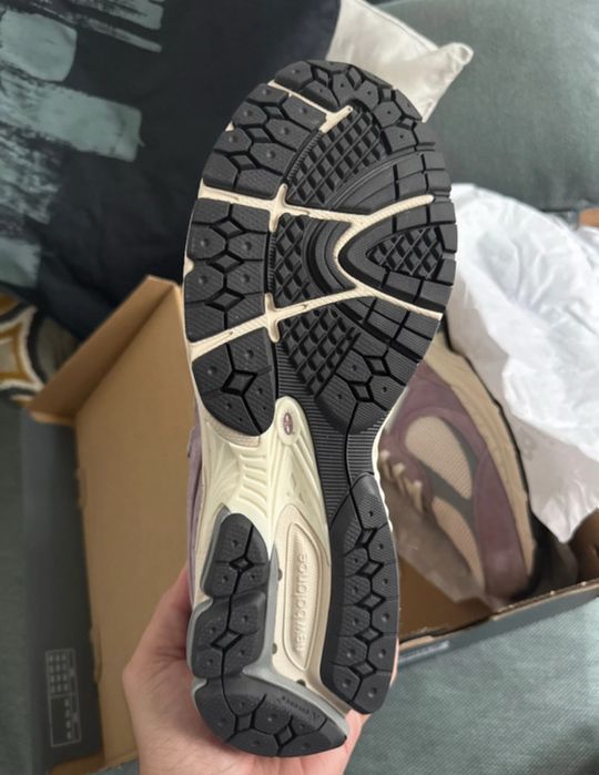 New Balance U2002 NOI