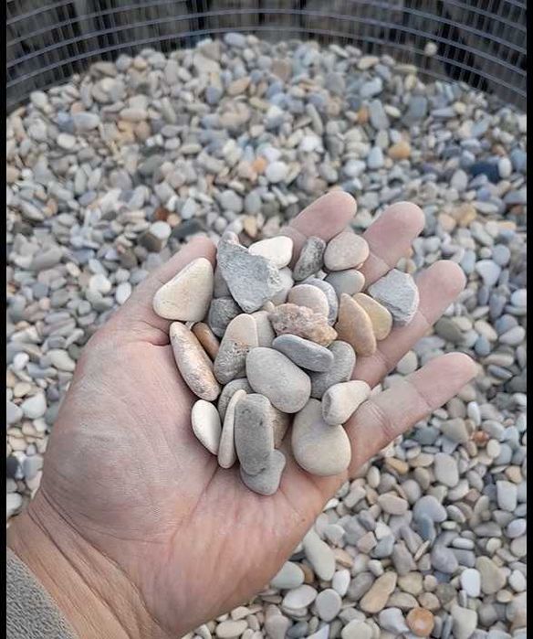 Натуральная галька мрамор