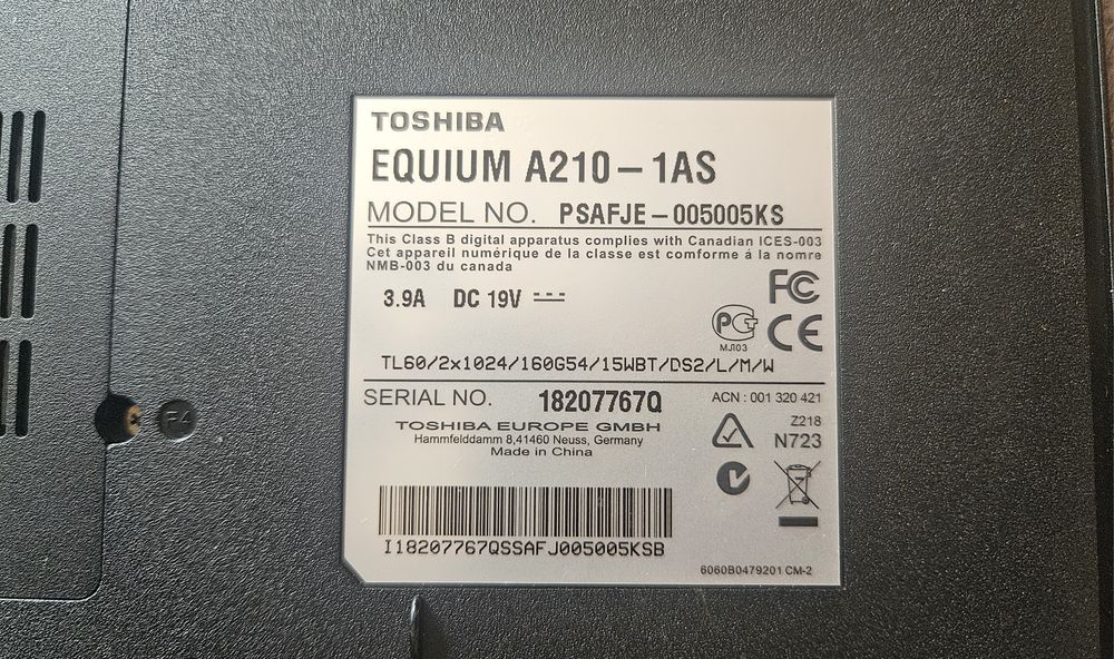 Лаптоп Toshiba Equium A210-1AS / 15.4" / 2GB RAM / 160GB HDD / За части или ремонт.