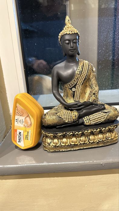 Индийская статуя Будды