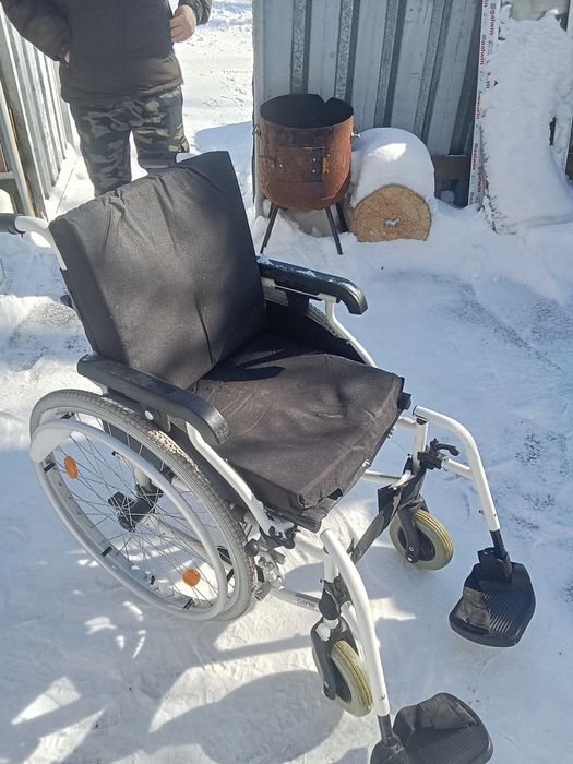 Коляска инвалидная б/у