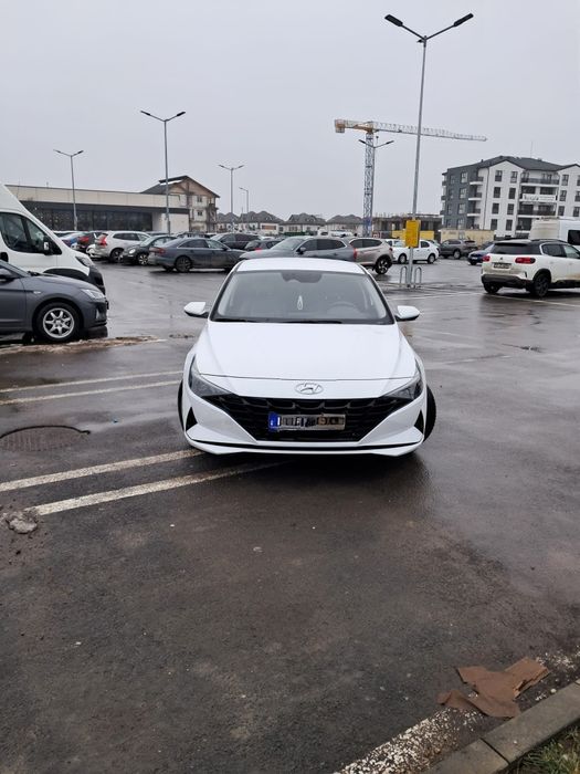Proprietar vând hyundai Elantra