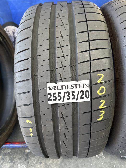 255/35/20 Vredestein 2023