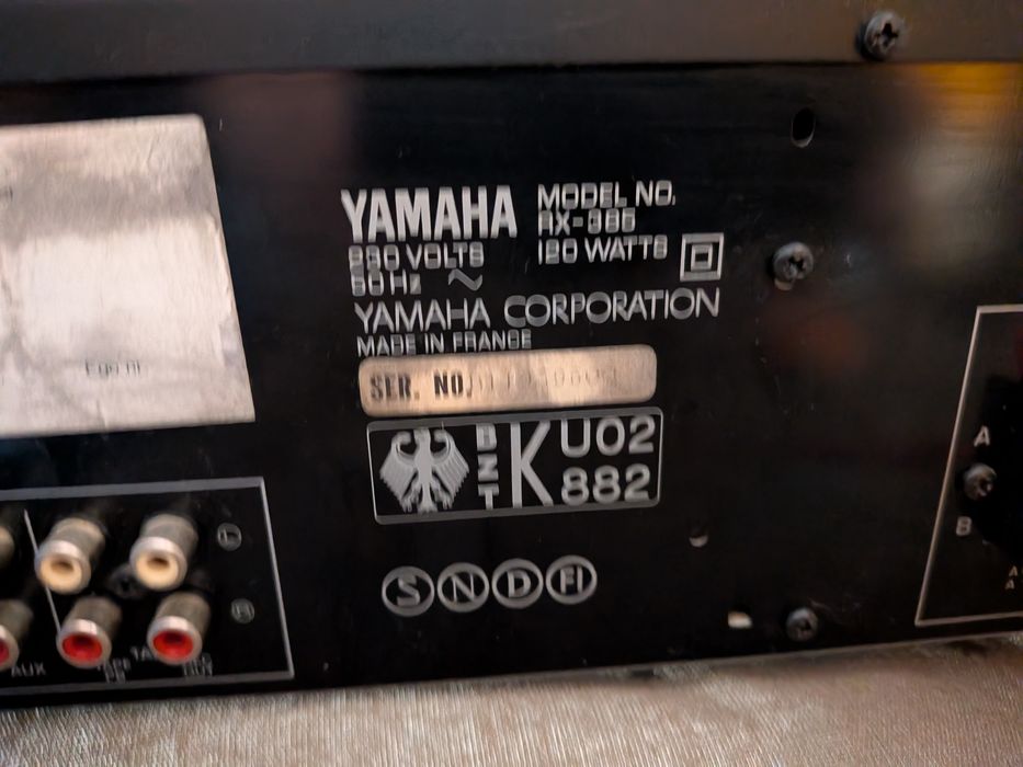 Linie amplificator Yamaha RX-385 si CD player CDX-480