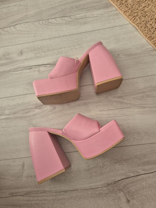 Чехли с платформа