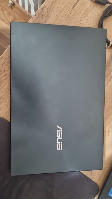 Asus Zenbook UX425E