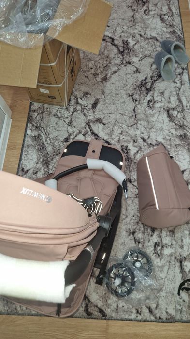 Коляска, новая, Астана. ТОРГ