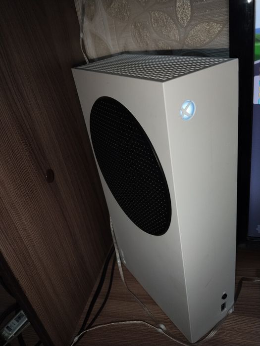 Продам Xbox series S