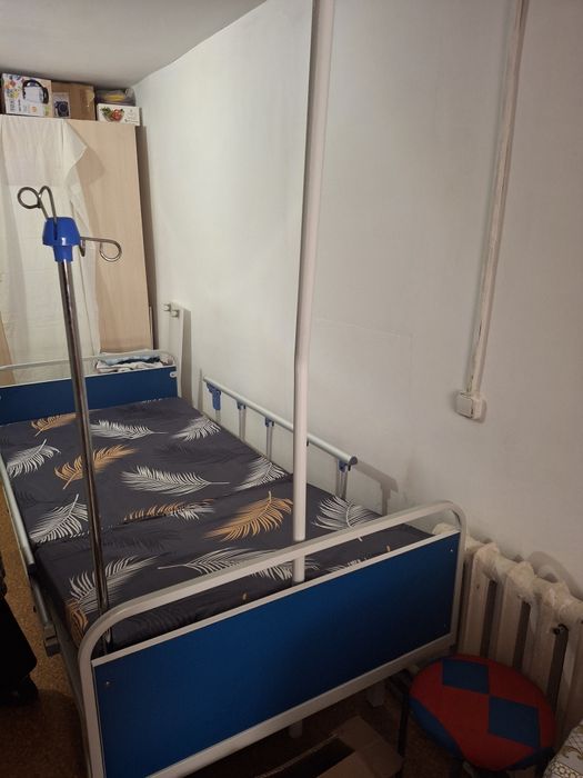 Кровать механическая