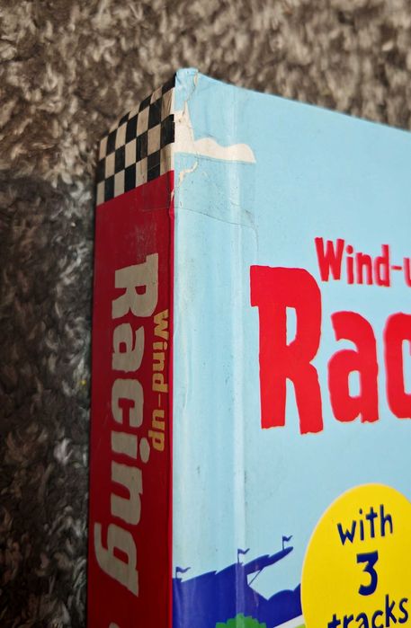 Carte copii - Wind up racing cars Usborne