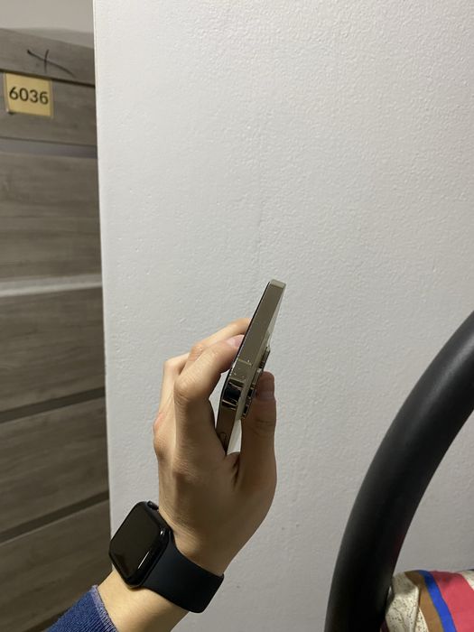 Продам айфон 14 про 256