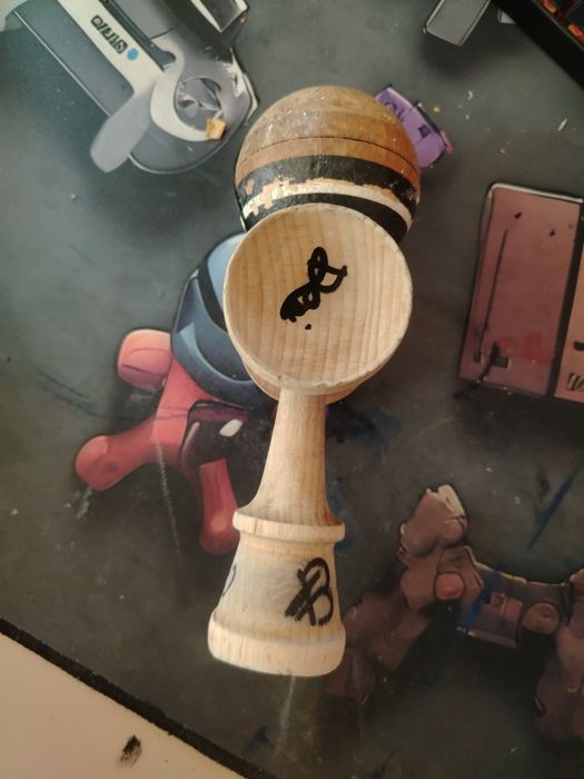 Vand kendama ken sweets broken sape tama broken bones  semnata xremus screamx dani gone wild iosif cid foca