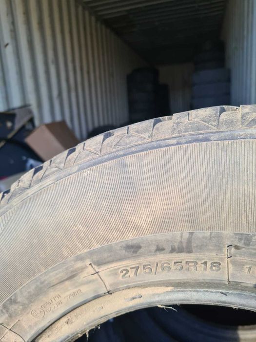 Продам комплект зимней резины  275  65 R 18