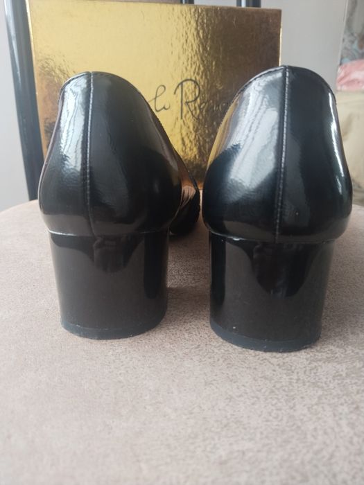 Продам туфли женские