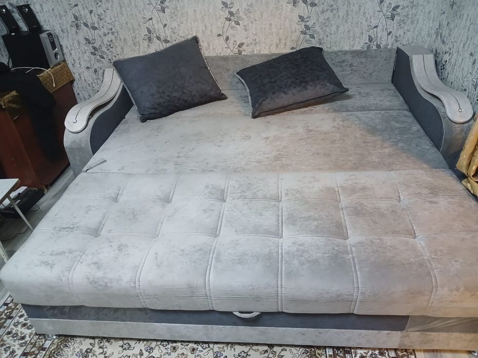 Продам диван с документами