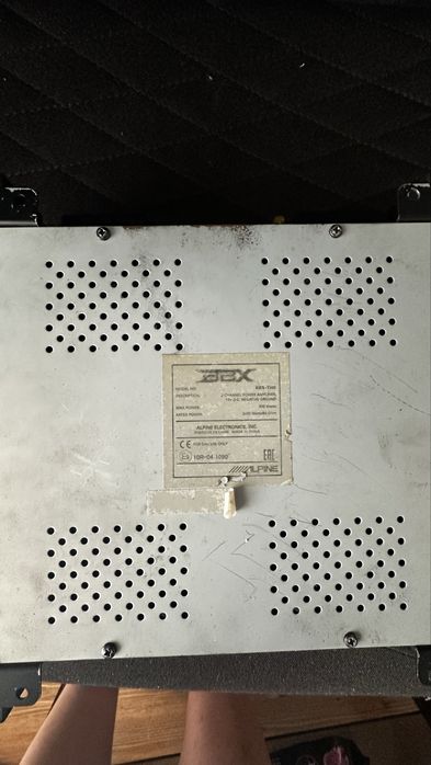 Subwoofer Alpine SWT-12S4 + Stație
