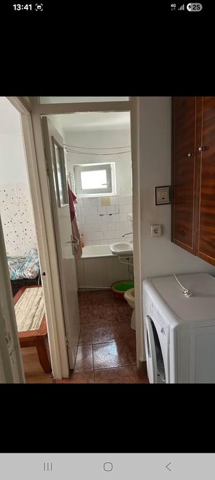 Inchiriez apartment 2 camere regime hotelier