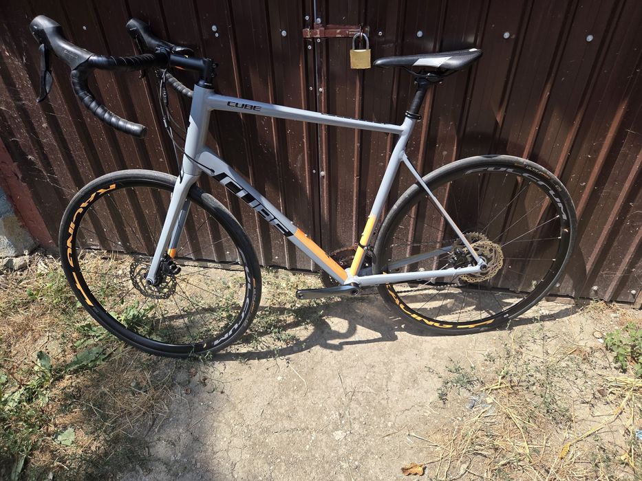 Bicicletă cube attain tiagra 2x10