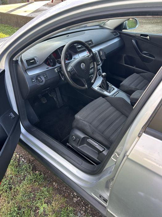 VOLKSWAGEN Passat 0 — imagine 5