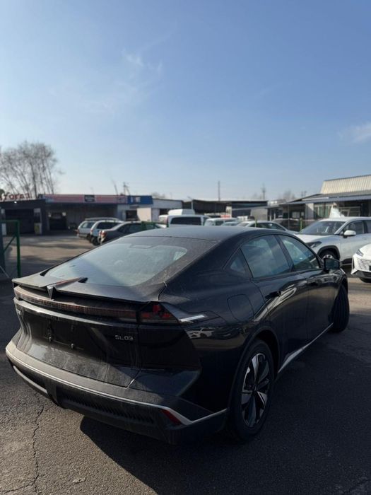 В продаже автомобили Deepal SL03